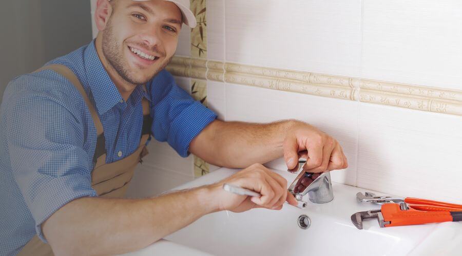 Professional clogged drains services in Pella, IA